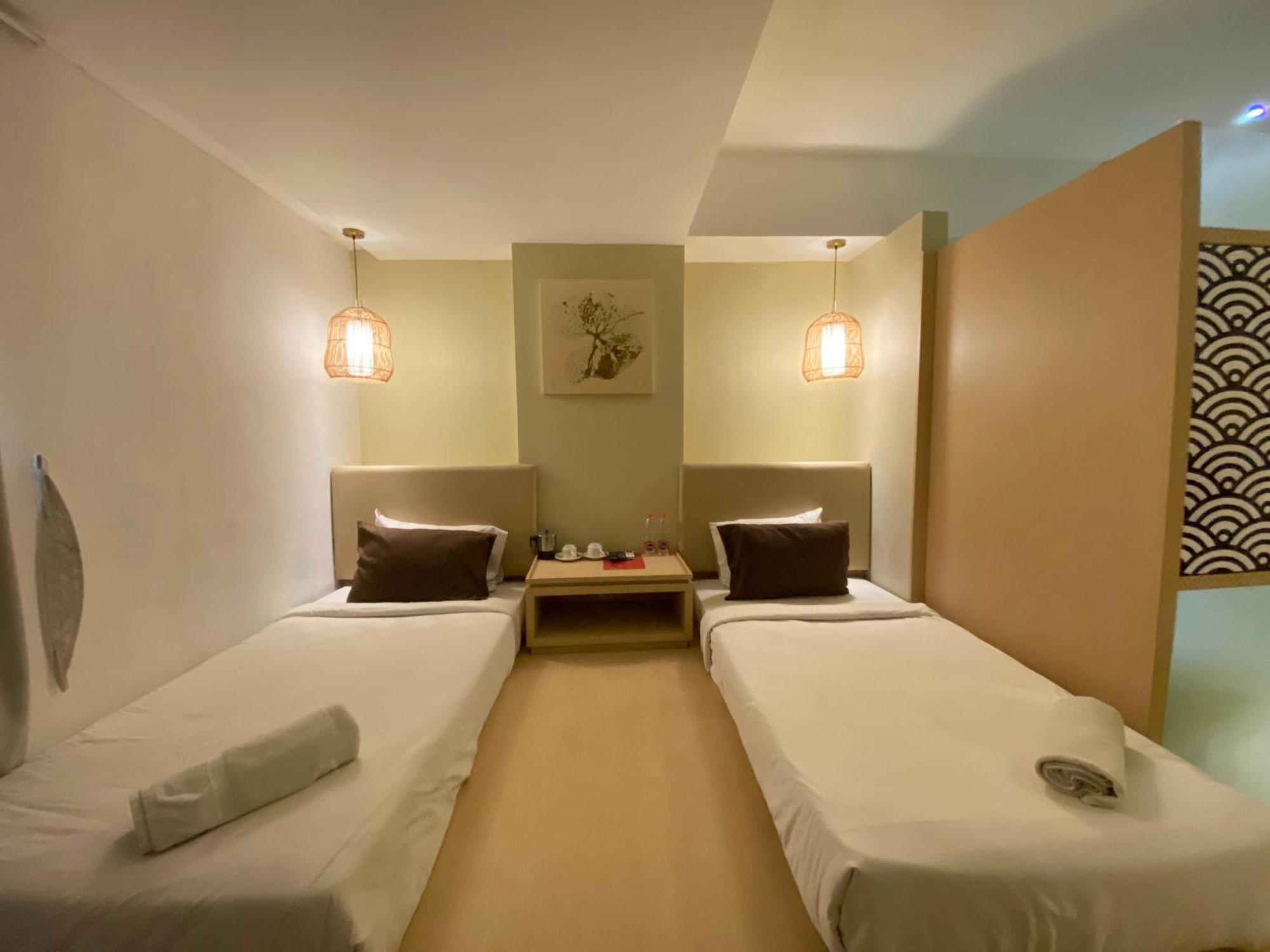 Kimono Hotel 2*