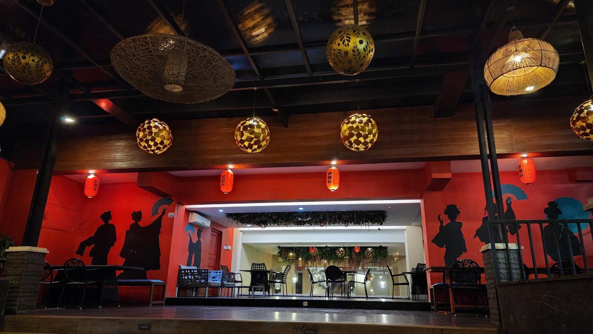 Kimono Hotel 2*